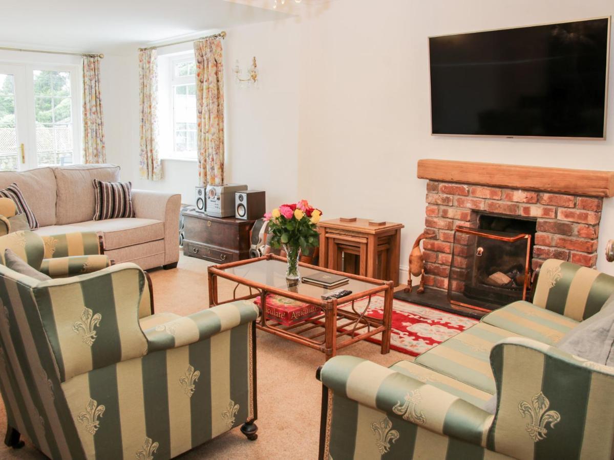 Villa Bryn Celyn à Oswestry Extérieur photo