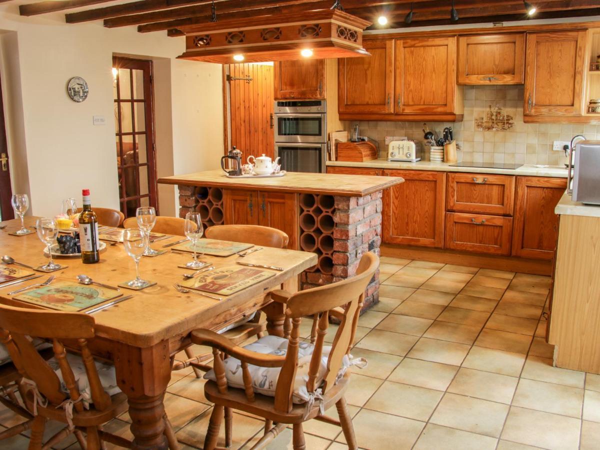 Villa Bryn Celyn à Oswestry Extérieur photo