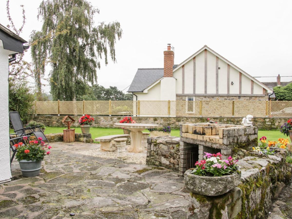 Villa Bryn Celyn à Oswestry Extérieur photo